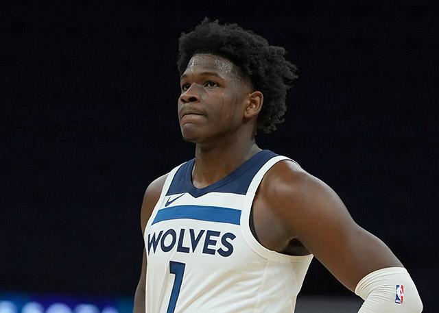 火箭大胜爵士迎五连胜 东契奇伤退或撼动西部排