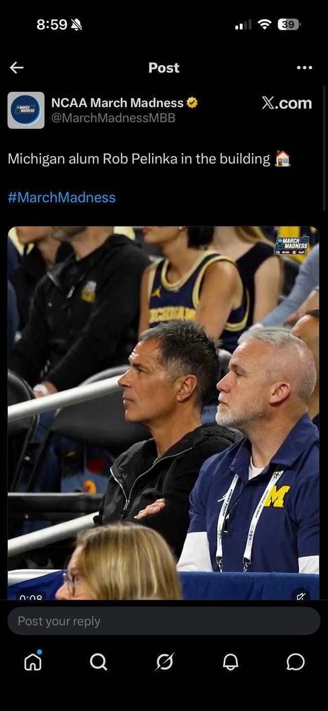 湖人总经理混迹观众席紧盯密歇根新星 球迷呼吁