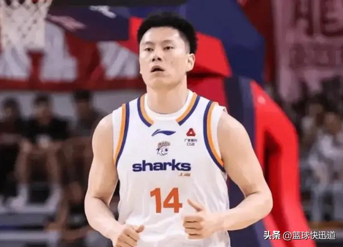 贺希宁力压群雄获常规赛MVP 李弘权入选最佳阵容