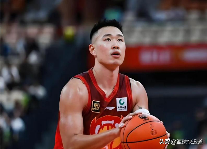贺希宁力压群雄获常规赛MVP 李弘权入选最佳阵容
