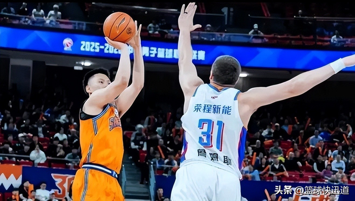 贺希宁力压群雄获常规赛MVP 李弘权入选最佳阵容
